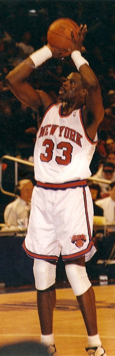 Patrick Ewing with the New York Knicks circa 1995