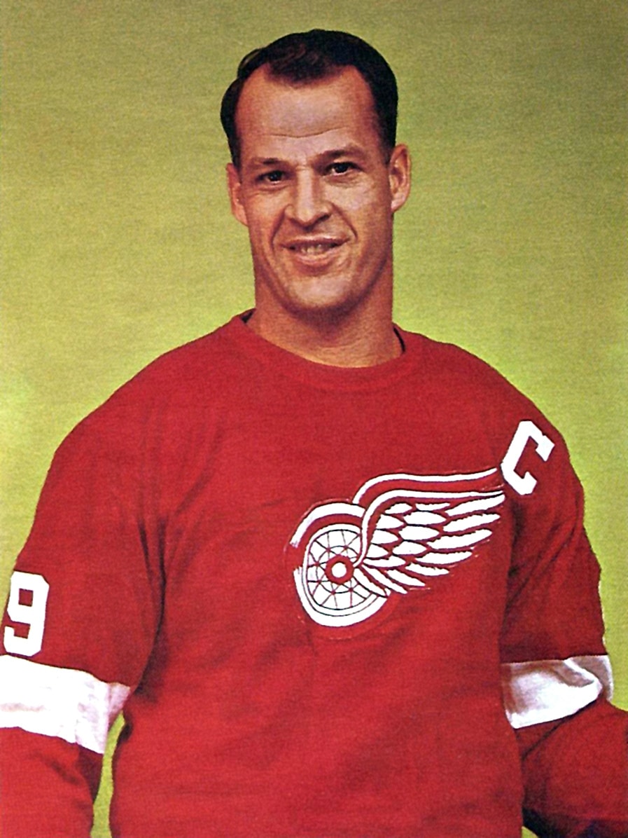 Former N.H.L. Hall of Fame right wing Gordie Howe